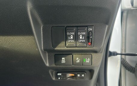 Honda Freed II, 2019 год, 1 300 000 рублей, 11 фотография