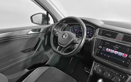 Volkswagen Tiguan II, 2019 год, 2 589 000 рублей, 15 фотография