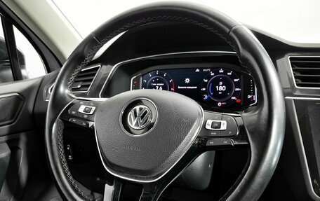 Volkswagen Tiguan II, 2019 год, 2 589 000 рублей, 18 фотография
