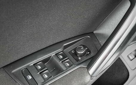 Volkswagen Tiguan II, 2019 год, 2 589 000 рублей, 23 фотография