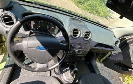 Ford Fiesta, 2007 год, 450 000 рублей, 2 фотография
