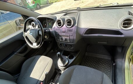 Ford Fiesta, 2007 год, 450 000 рублей, 6 фотография