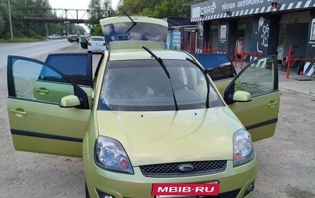 Ford Fiesta, 2007 год, 450 000 рублей, 16 фотография