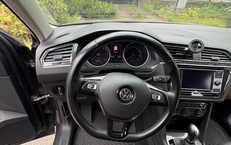 Volkswagen Tiguan II, 2019 год, 2 350 000 рублей, 6 фотография