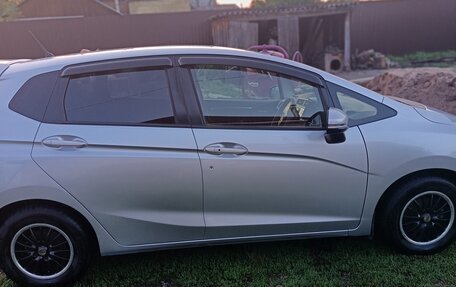 Honda Fit III, 2015 год, 1 000 000 рублей, 7 фотография