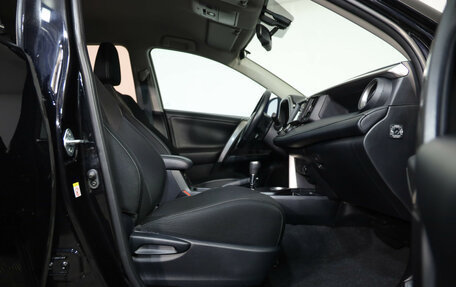 Toyota RAV4, 2018 год, 2 499 000 рублей, 23 фотография