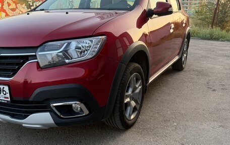 Renault Logan II, 2019 год, 1 500 000 рублей, 2 фотография