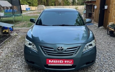 Toyota Camry, 2006 год, 880 000 рублей, 2 фотография