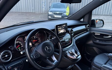 Mercedes-Benz V-Класс, 2018 год, 3 700 000 рублей, 7 фотография
