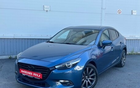 Mazda 3, 2016 год, 1 350 000 рублей, 2 фотография