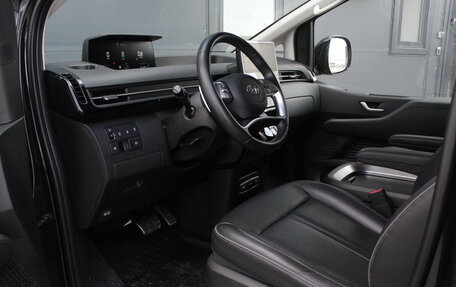 Hyundai Staria, 2021 год, 3 890 000 рублей, 8 фотография