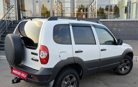Chevrolet Niva I рестайлинг, 2019 год, 950 000 рублей, 5 фотография