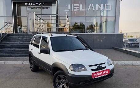 Chevrolet Niva I рестайлинг, 2019 год, 950 000 рублей, 3 фотография