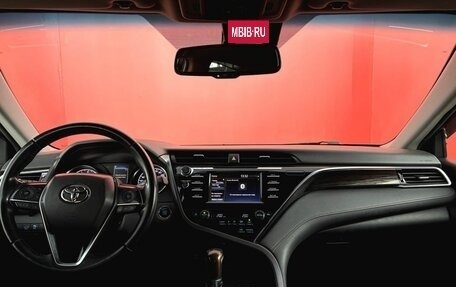 Toyota Camry, 2020 год, 2 390 000 рублей, 12 фотография