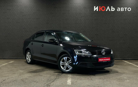 Volkswagen Jetta VI, 2013 год, 950 000 рублей, 3 фотография
