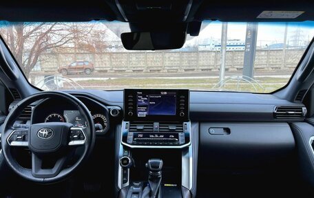 Toyota Land Cruiser, 2022 год, 11 390 000 рублей, 18 фотография