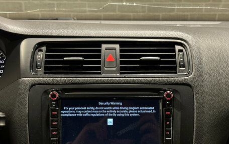 Volkswagen Jetta VI, 2013 год, 950 000 рублей, 10 фотография