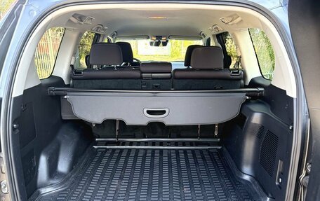 Toyota Land Cruiser Prado 150 рестайлинг 2, 2017 год, 4 140 000 рублей, 9 фотография