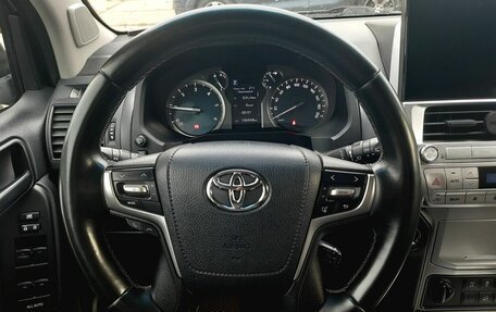 Toyota Land Cruiser Prado 150 рестайлинг 2, 2018 год, 5 210 000 рублей, 11 фотография