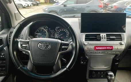 Toyota Land Cruiser Prado 150 рестайлинг 2, 2018 год, 5 210 000 рублей, 13 фотография
