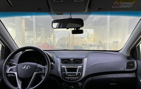Hyundai Solaris II рестайлинг, 2015 год, 799 000 рублей, 17 фотография