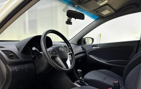 Hyundai Solaris II рестайлинг, 2015 год, 799 000 рублей, 20 фотография