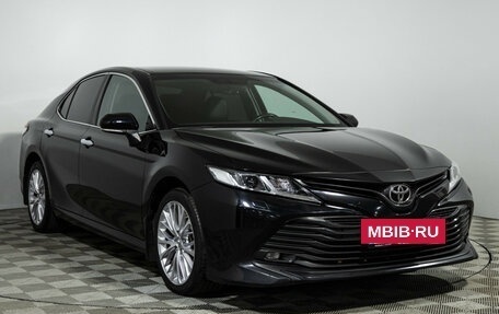 Toyota Camry, 2018 год, 2 275 000 рублей, 4 фотография