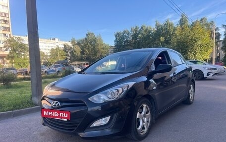 Hyundai i30 II рестайлинг, 2012 год, 850 000 рублей, 3 фотография