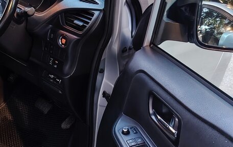 Toyota Voxy III, 2016 год, 1 650 000 рублей, 15 фотография