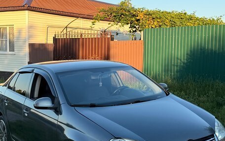 Volkswagen Jetta VI, 2007 год, 540 000 рублей, 2 фотография