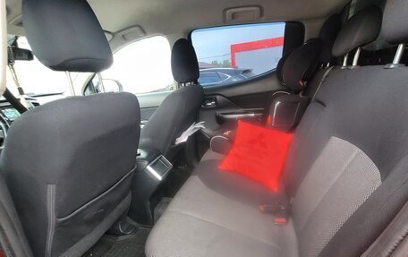 Mitsubishi L200 IV рестайлинг, 2019 год, 3 100 000 рублей, 11 фотография