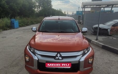 Mitsubishi L200 IV рестайлинг, 2019 год, 3 100 000 рублей, 4 фотография