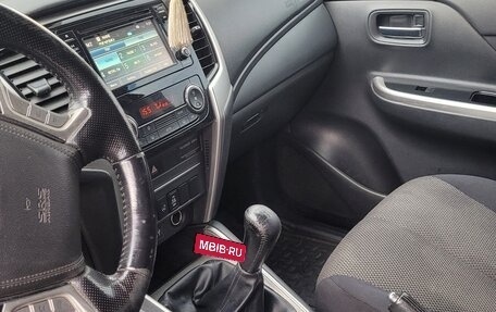 Mitsubishi L200 IV рестайлинг, 2019 год, 3 100 000 рублей, 7 фотография