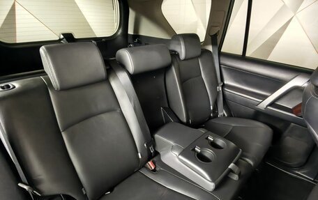 Toyota Land Cruiser Prado 150 рестайлинг 2, 2017 год, 4 550 000 рублей, 15 фотография