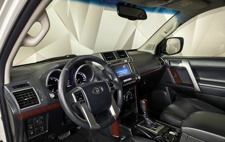 Toyota Land Cruiser Prado 150 рестайлинг 2, 2017 год, 4 550 000 рублей, 17 фотография
