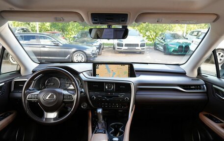 Lexus RX IV рестайлинг, 2017 год, 3 750 000 рублей, 19 фотография