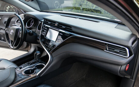 Toyota Camry, 2019 год, 2 498 000 рублей, 8 фотография