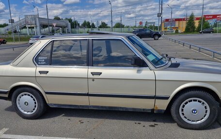 BMW 5 серия, 1985 год, 490 000 рублей, 4 фотография