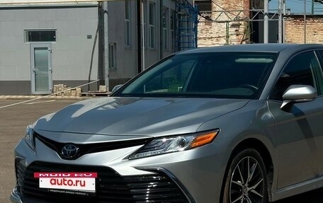 Toyota Camry, 2021 год, 3 900 000 рублей, 3 фотография