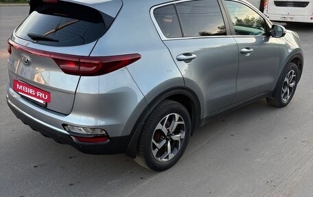 KIA Sportage IV рестайлинг, 2019 год, 2 100 000 рублей, 3 фотография