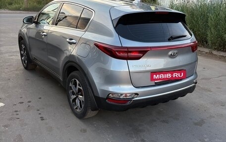 KIA Sportage IV рестайлинг, 2019 год, 2 100 000 рублей, 8 фотография