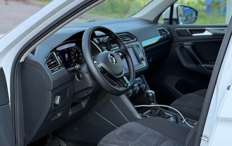 Volkswagen Tiguan II, 2017 год, 2 200 000 рублей, 7 фотография