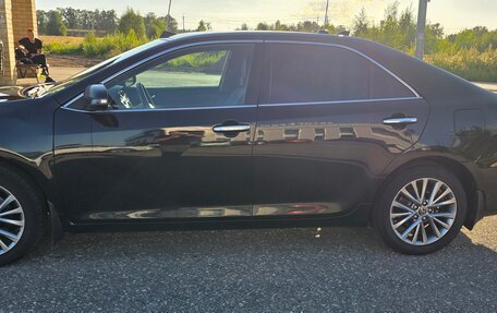 Toyota Camry, 2017 год, 2 200 000 рублей, 4 фотография
