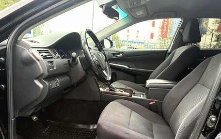 Toyota Camry, 2017 год, 2 290 000 рублей, 13 фотография