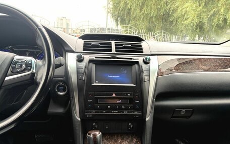 Toyota Camry, 2017 год, 2 290 000 рублей, 11 фотография