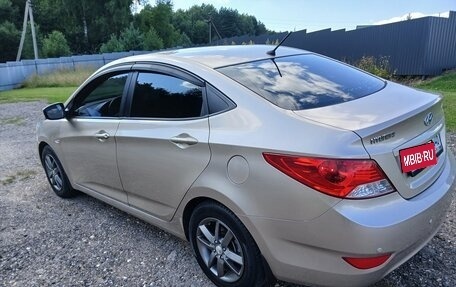 Hyundai Solaris II рестайлинг, 2011 год, 735 000 рублей, 10 фотография