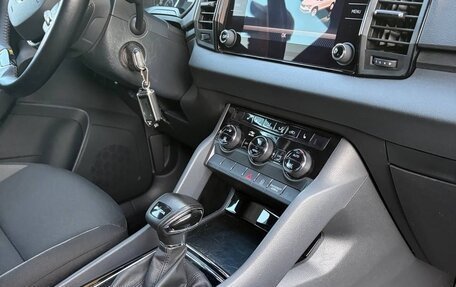 Skoda Karoq I, 2021 год, 2 200 000 рублей, 17 фотография