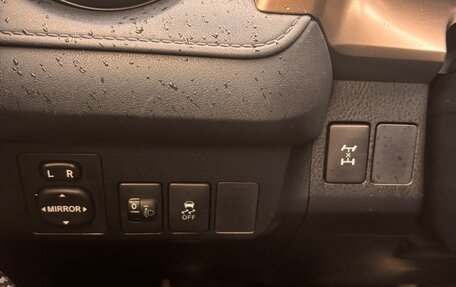 Toyota RAV4, 2015 год, 1 800 000 рублей, 5 фотография