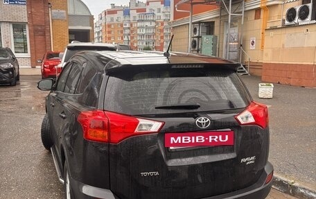 Toyota RAV4, 2015 год, 1 800 000 рублей, 3 фотография