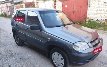 Chevrolet Niva I рестайлинг, 2011 год, 310 000 рублей, 4 фотография